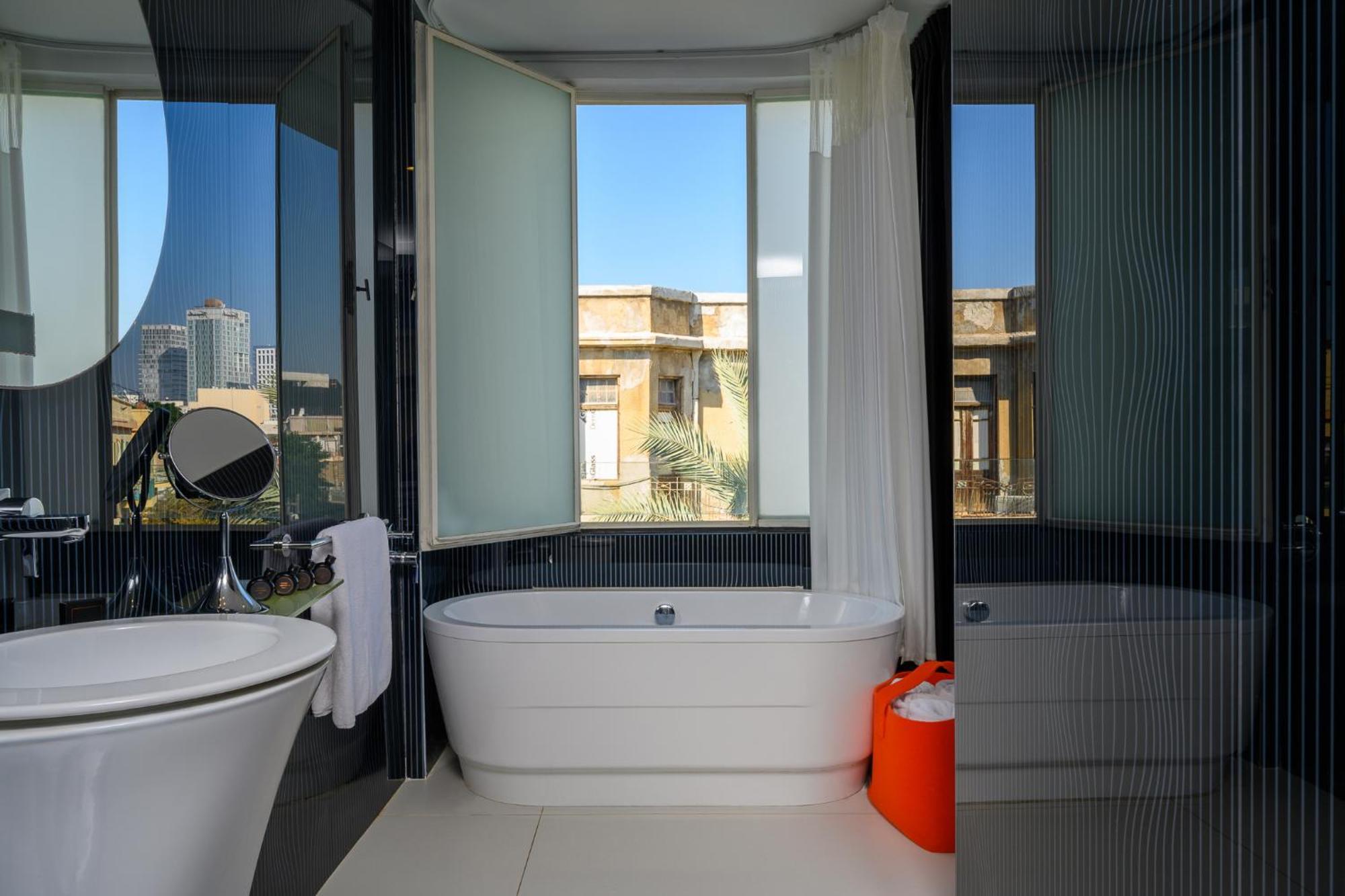 Poli House By Afi